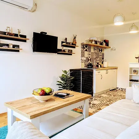 Blue Lagoon 150M-2 Minuta Hoda Od Centra, Mogucnost Za Parking-Apartmani-Nsmilos Novi Sad Exteriör bild