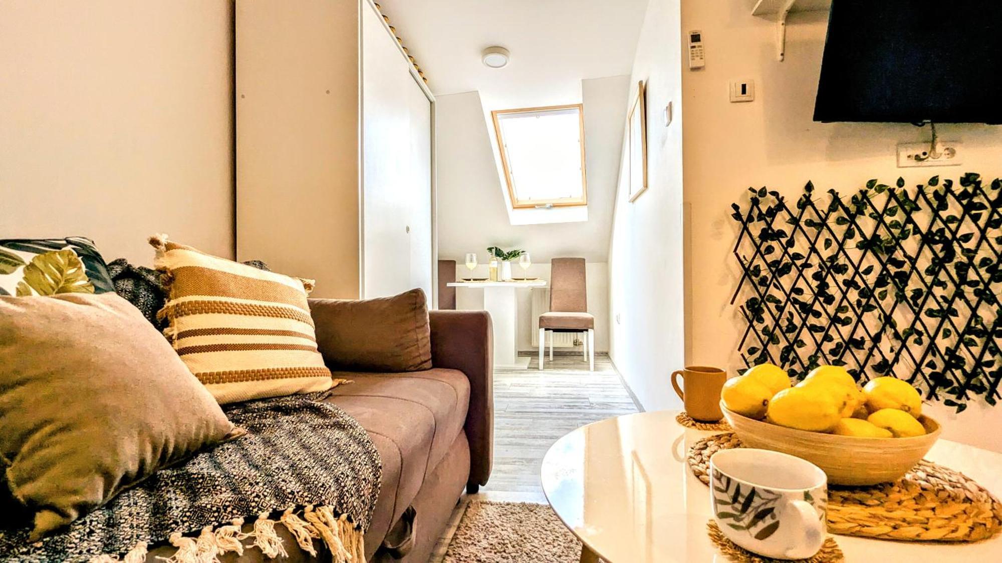 Blue Lagoon 150m-2 Minuta Hoda Od Centra, Mogucnost Za Parking-apartmani-nsmilos Lägenhet *