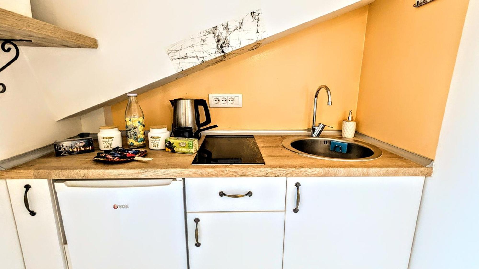Blue Lagoon 150m-2 Minuta Hoda Od Centra, Mogucnost Za Parking-apartmani-nsmilos Lägenhet Novi Sad